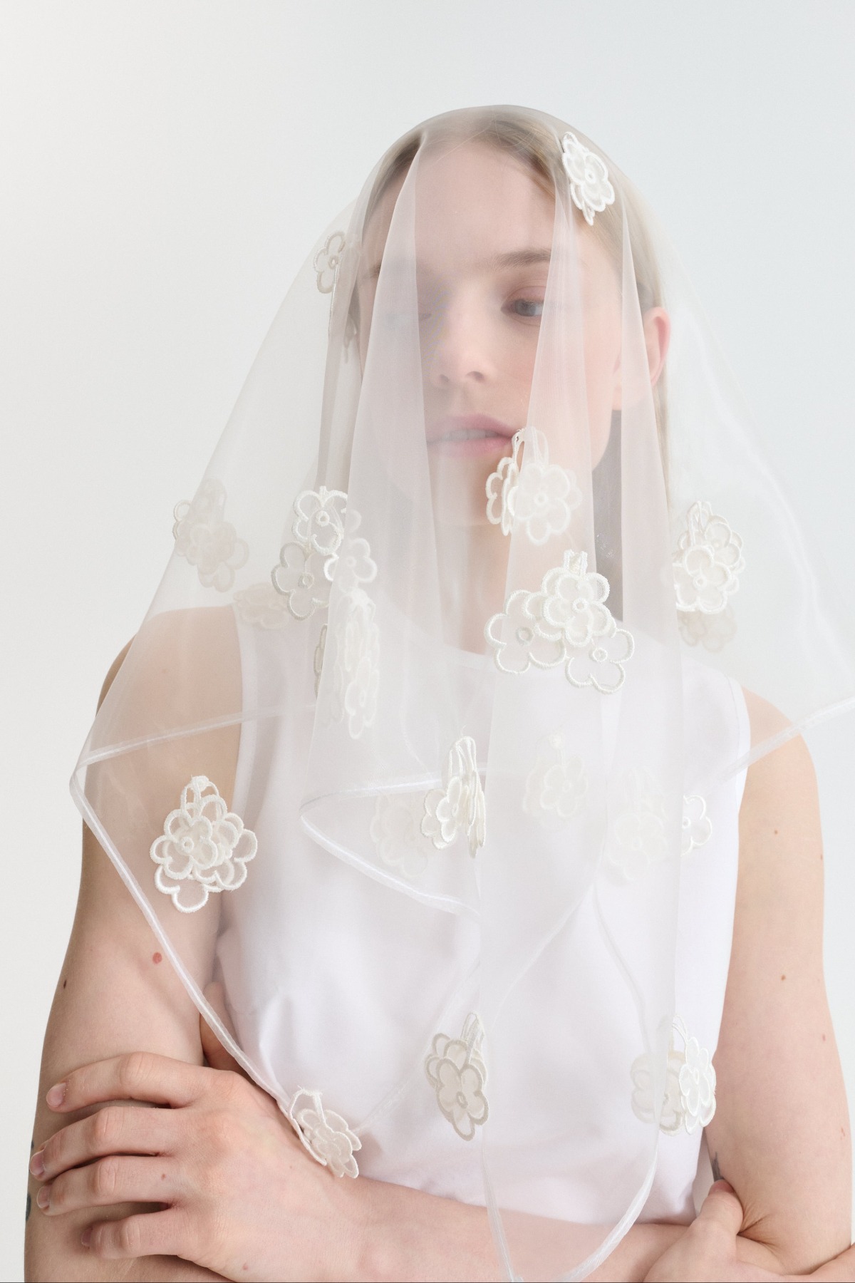SAFI | VEIL KIRI EMBROIDERY | WHITE