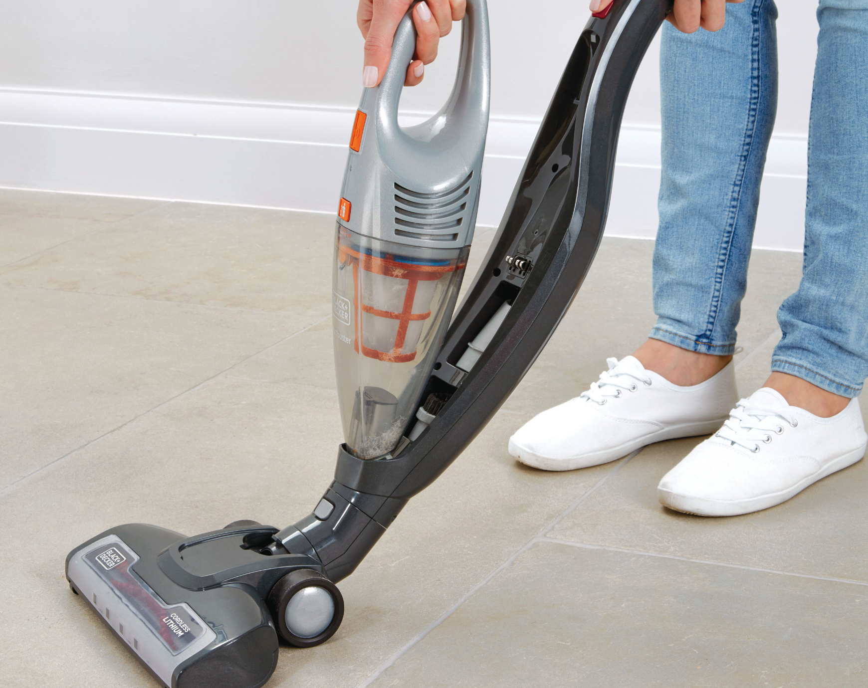 Hand vacuum feature of POWERSERIES 2 in 1 cordless stick vacuum.