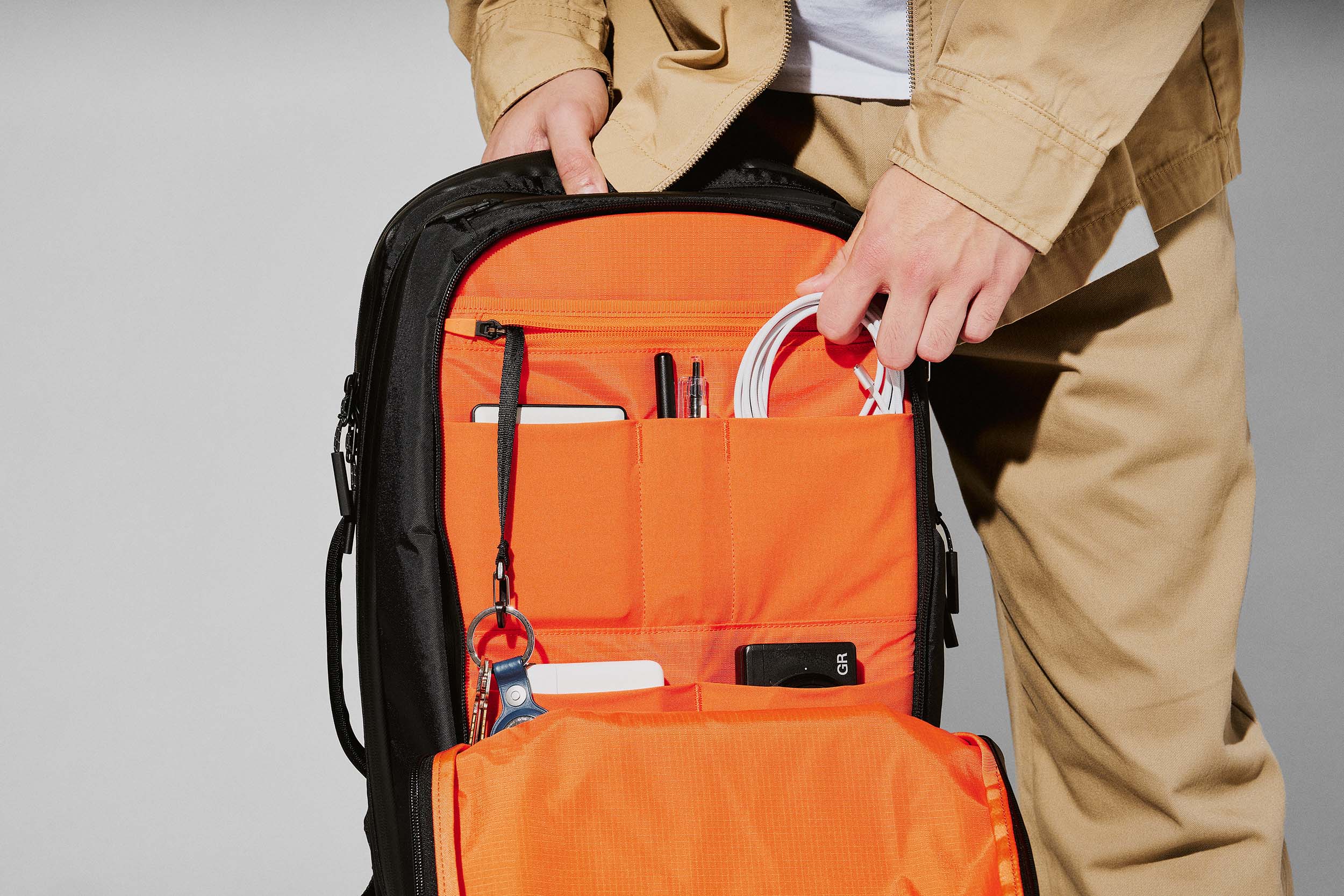 AER39015-