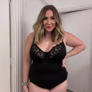 Flirtelle Swirl Balcony Body Black as worn by @beingamykate