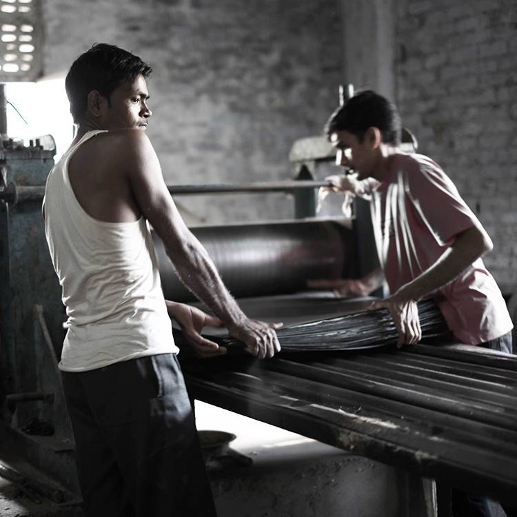 Traditional-Paper-Making_1_750x750.jpg