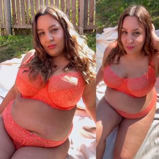 Curvy Kate Lovelace Full Cup Side Support Bra Coral as worn by @x_carlyloves_x