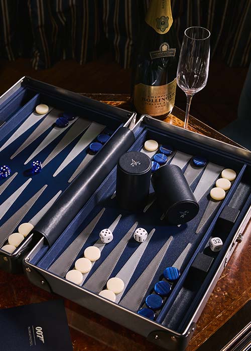 Globe-Trotter_007_Collection_Backgammon-Set_Lifestyle