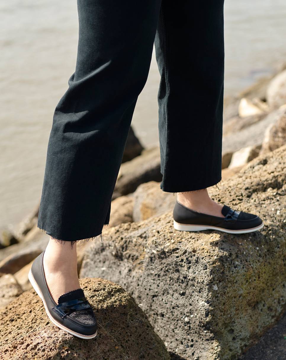 Penny Loafer Grey Burnish / White