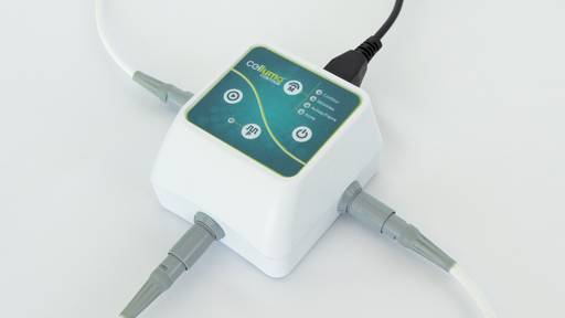 Celluma CONTOUR controller with the new start/ pause feature and treatment timer.