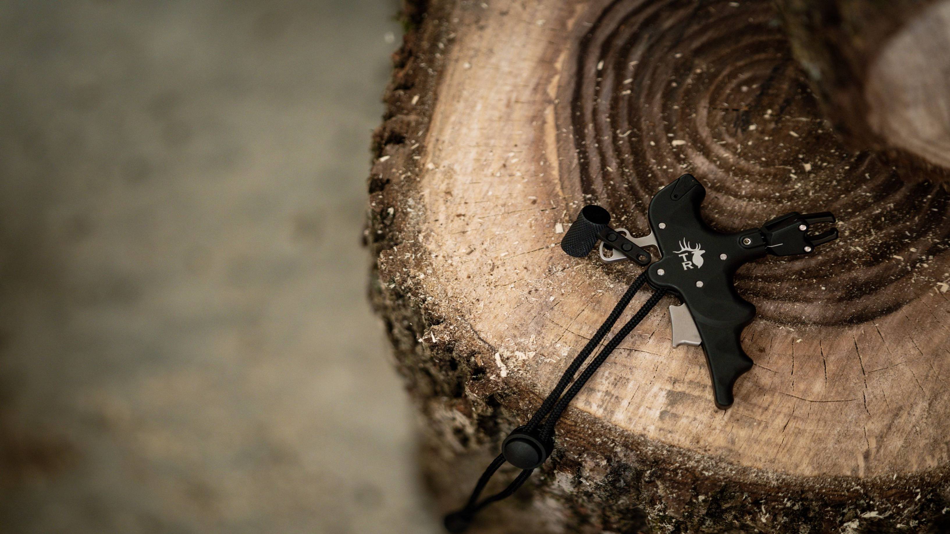 Close up of the 4 Finger Precise Pro bow release from Trophy Ridge