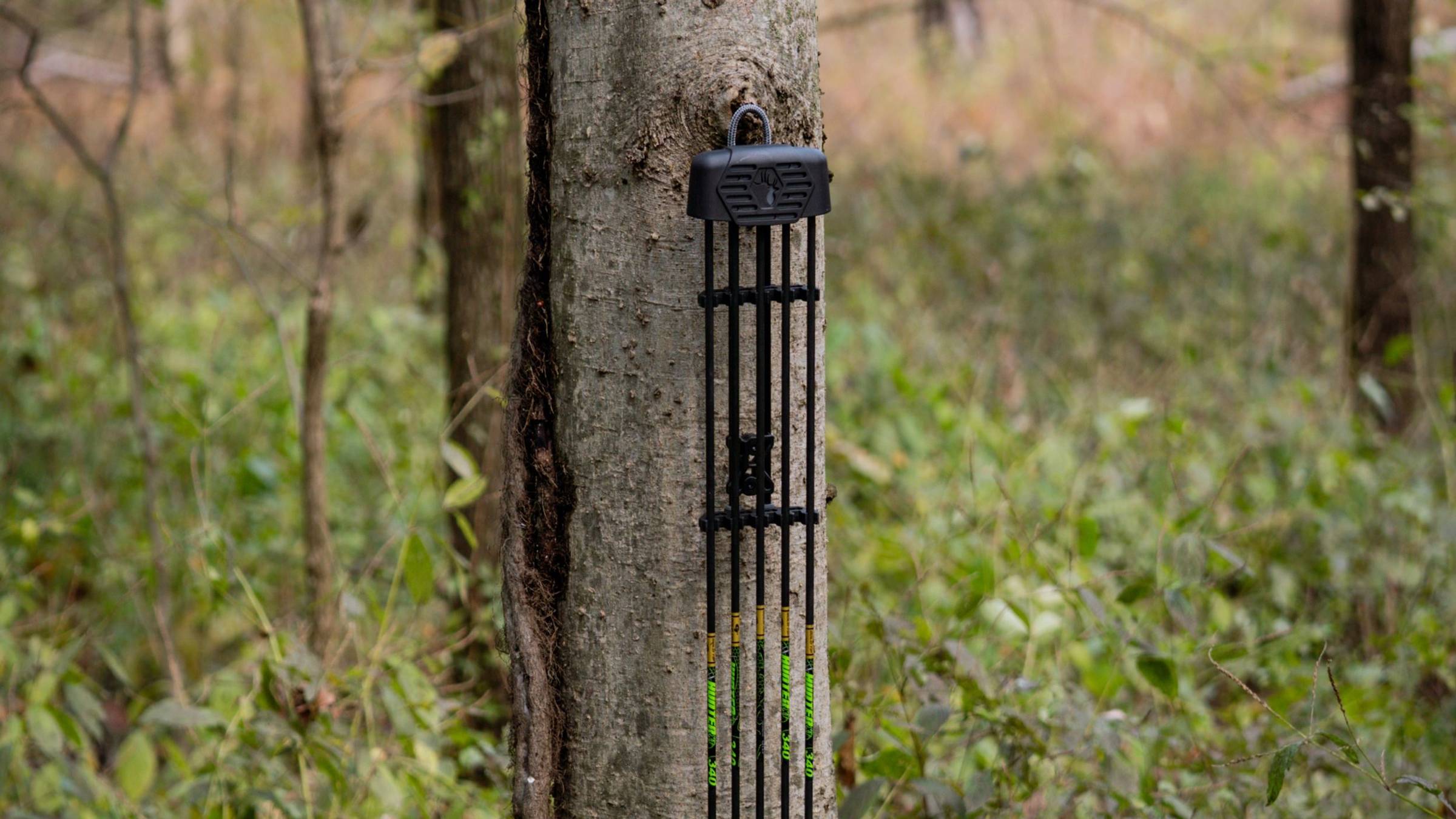 Cloak Quiver from Trophy Ridge hung on a tree
