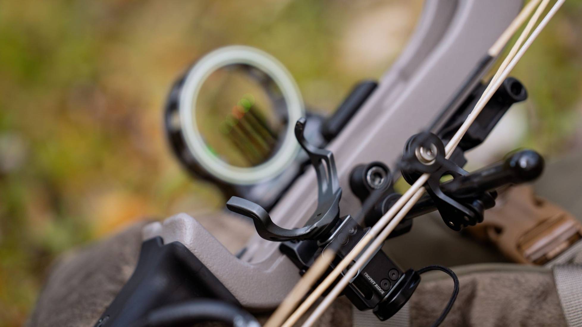 Close up of the arms on the Retain arrow rest from Trophy Ridge.