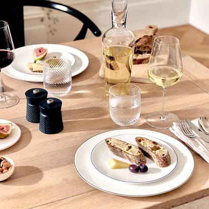 Line Coupe Side Plate (24cm)