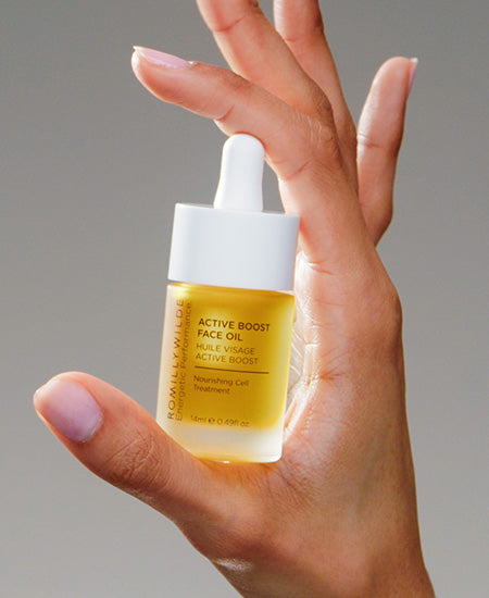 Active Boost Face Oil In Hands