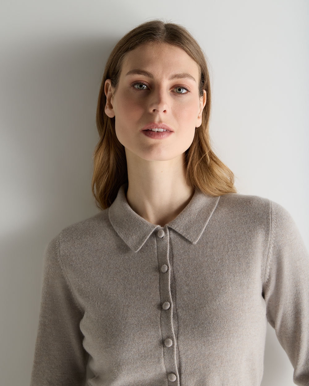 Women's Thea Collared Cashmere Cardigan Oat Grey | N.Peal