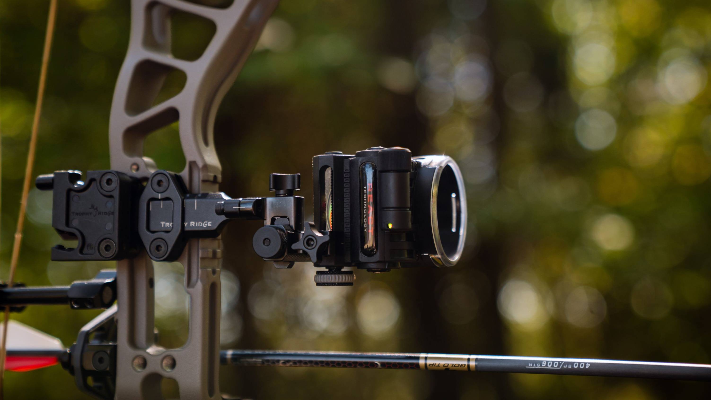 Side view of the mounting system on the Trophy Ridge H5X bow sight.