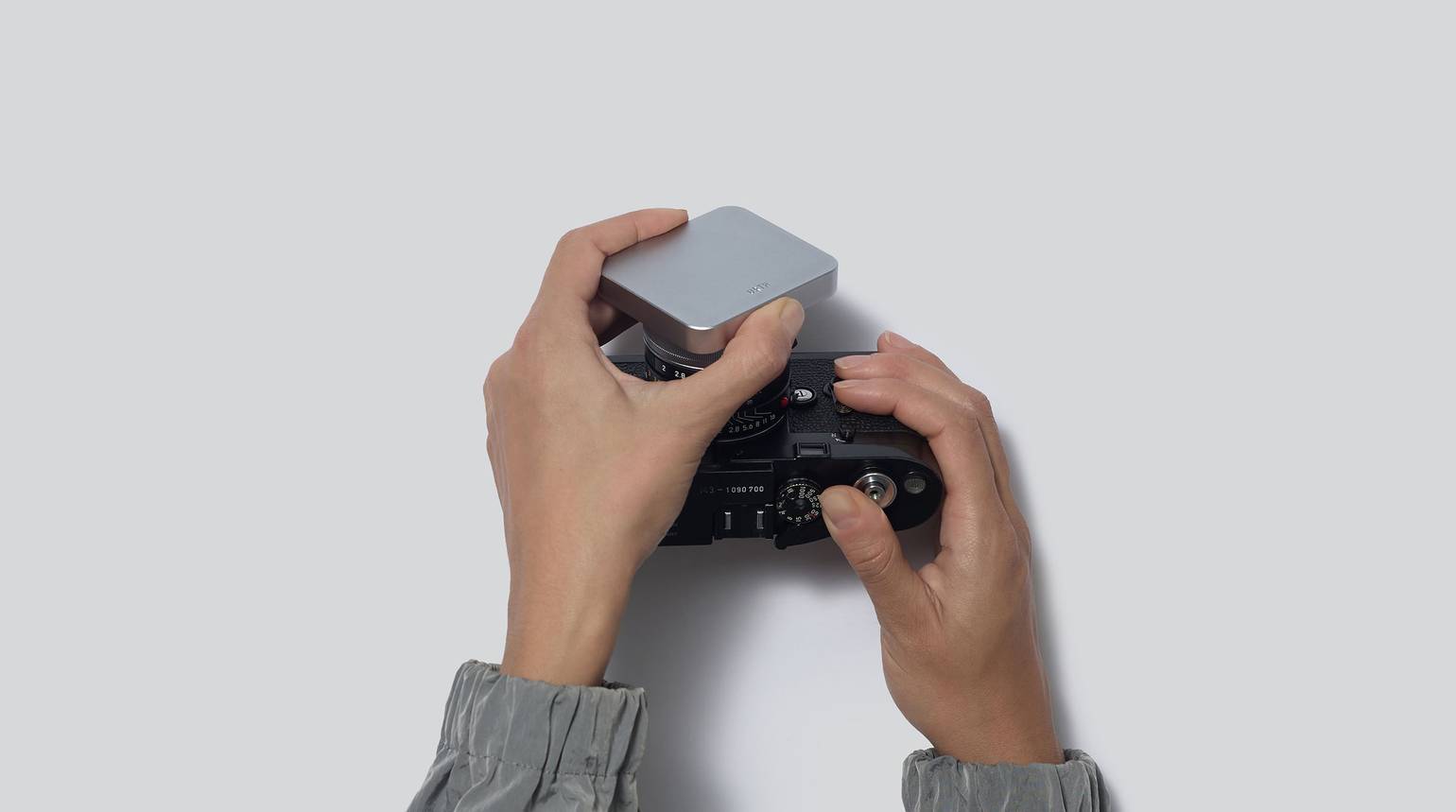 Leica Summicron 35 Lens Hood Kit