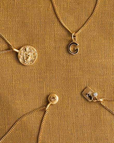 IDLE HOOPS (18K GOLD PLATED)