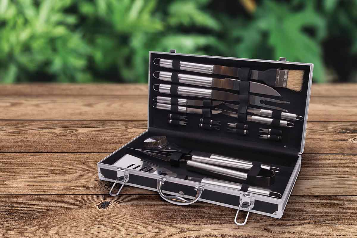 BBQ Tools <br> & Accessories