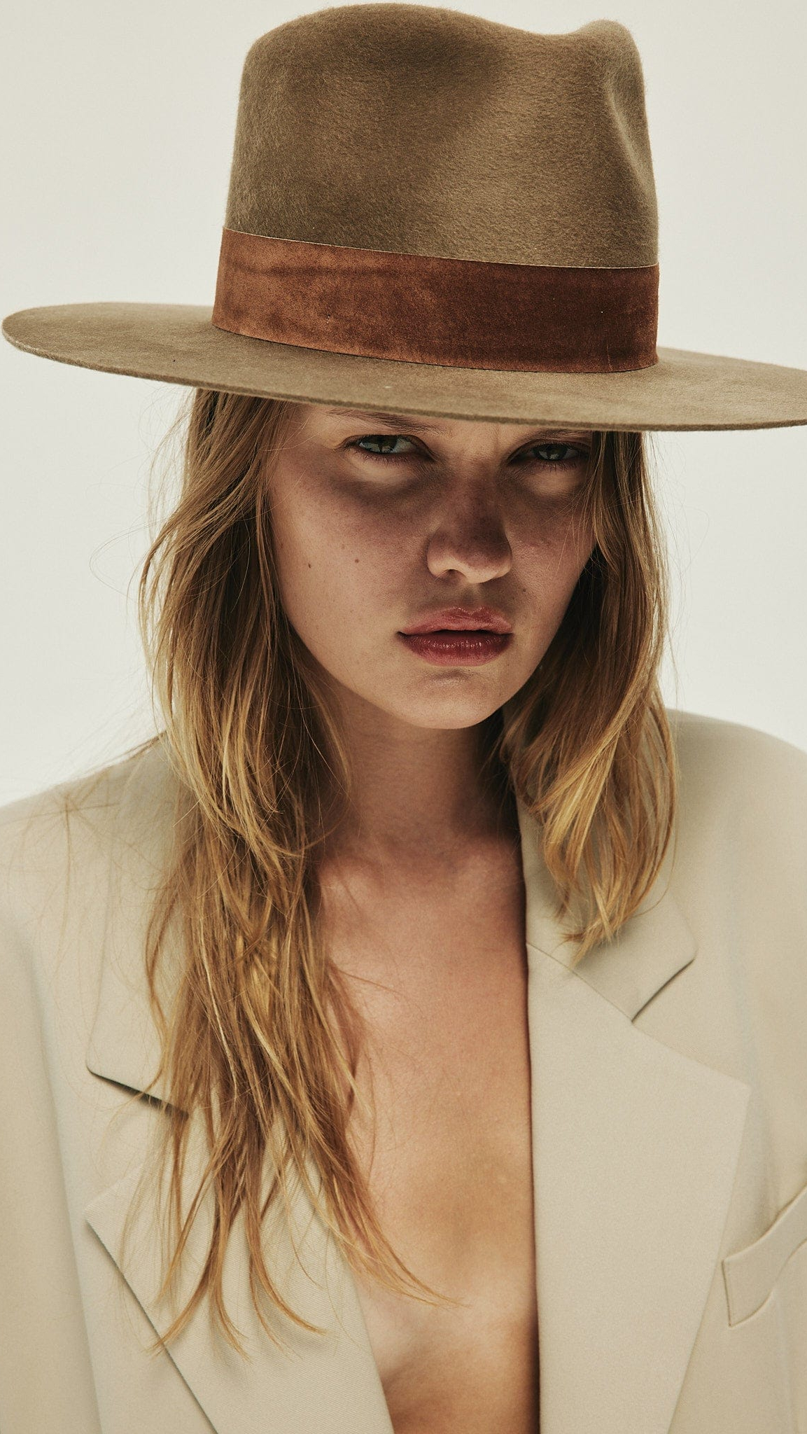 Alara Hat | Janessa Leoné