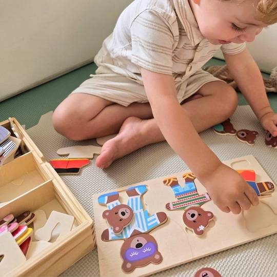 Wooden Puzzle Game - Bears Dress Up Set