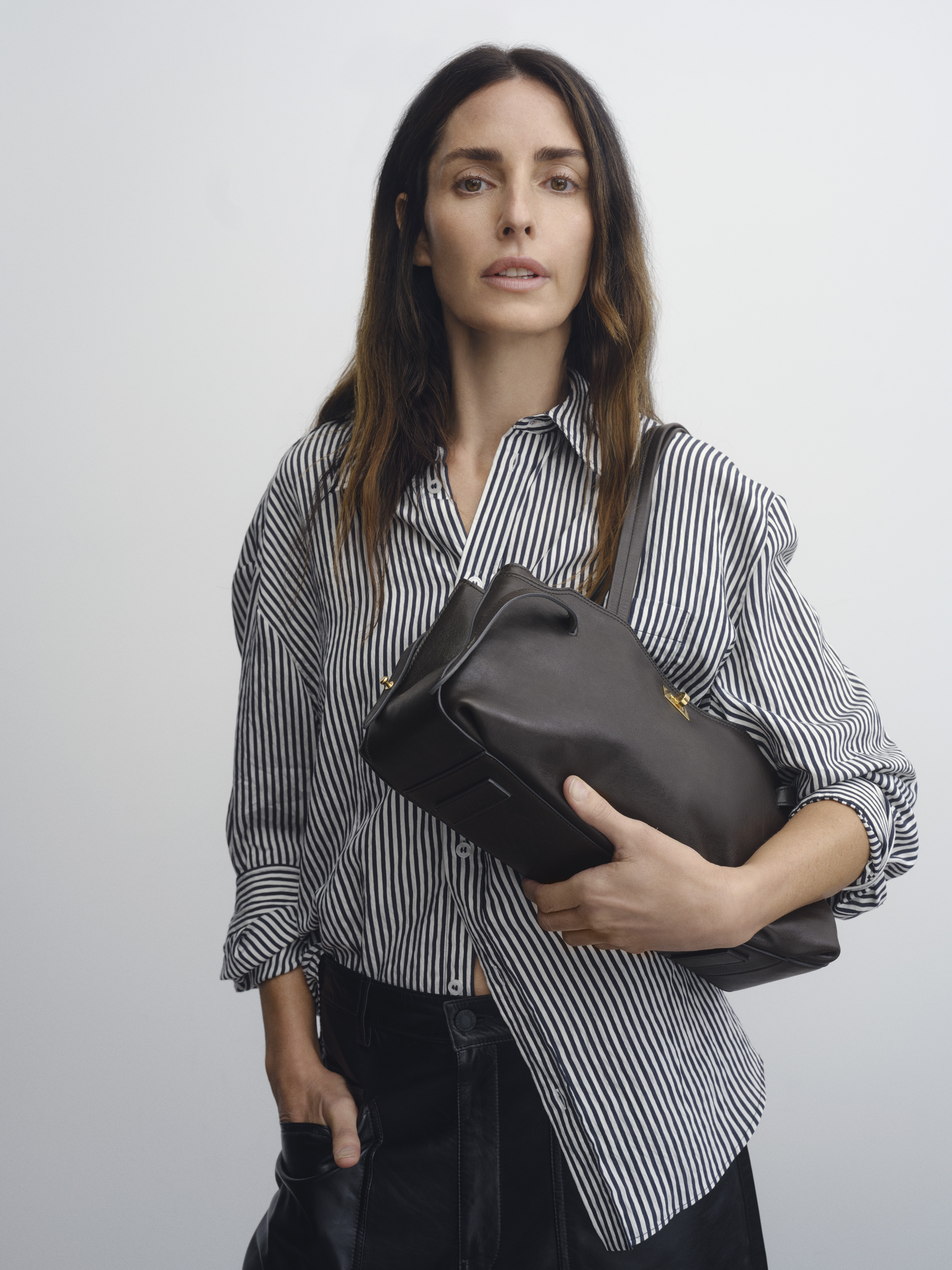 アニヤ・ハインドマーチ 新作コレクション | Anya Hindmarch JP