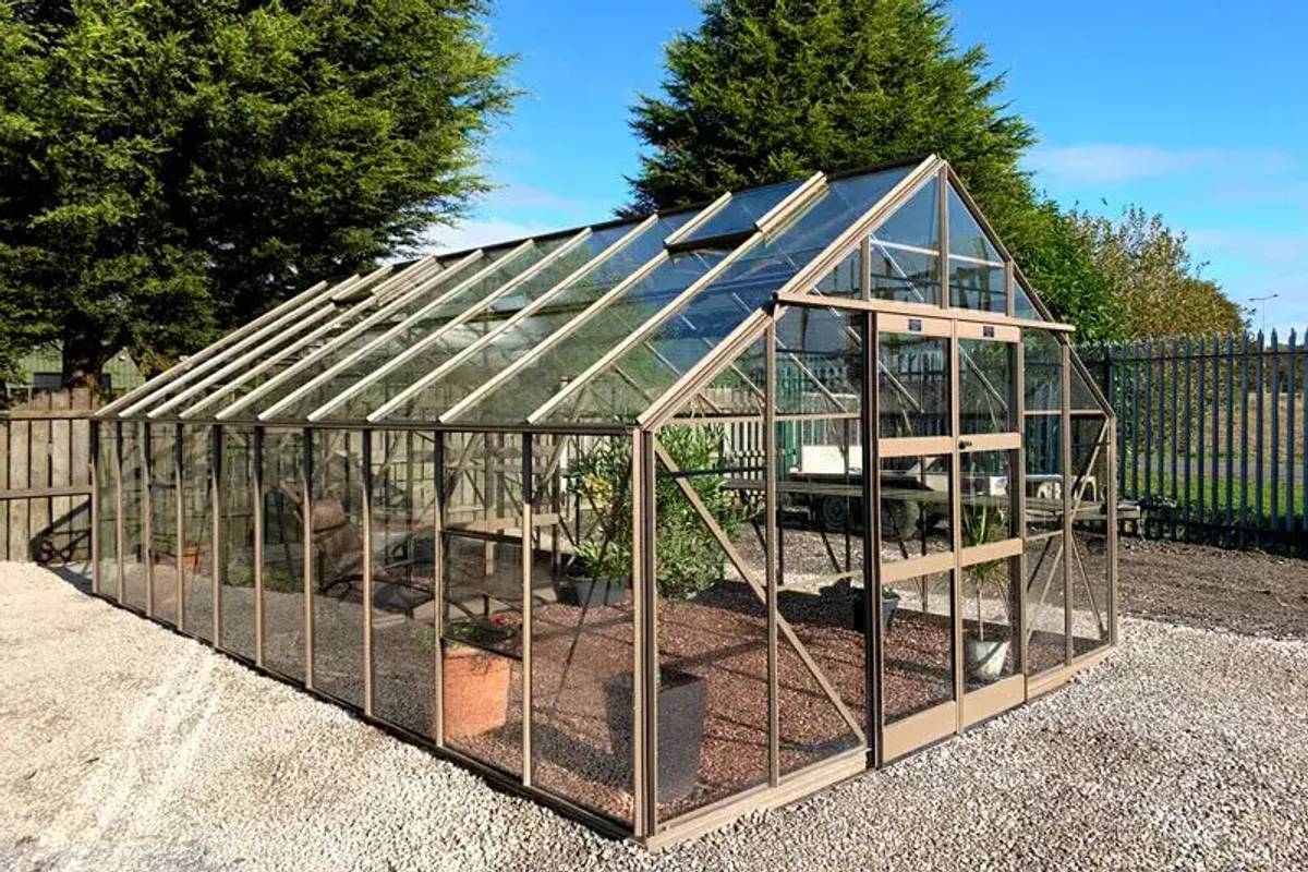 Classique Greenhouse with Mocha colour frames