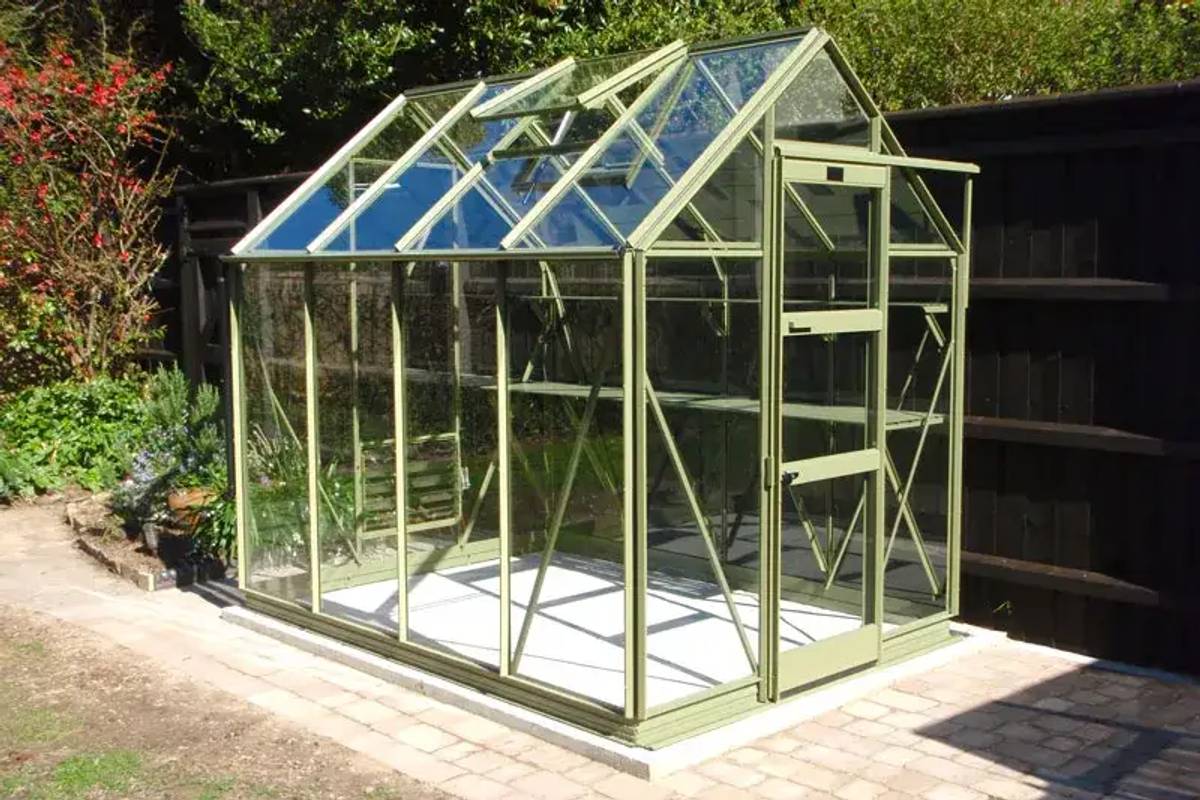 High Eave greenhouse