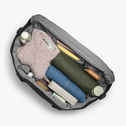 Exterior Laptop Pocket: Designed so you can easily stow and access your laptop when traveling. Fits all MacBook Air and Pro models (up to 16”).