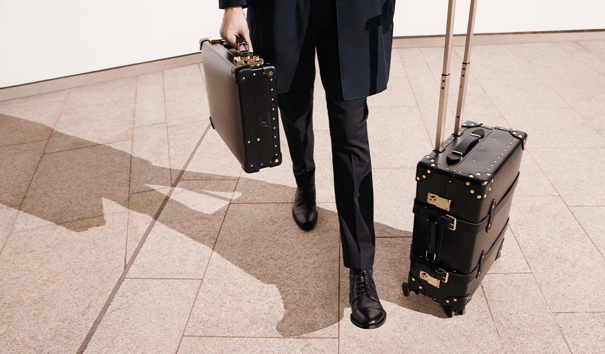 Black & Gold Luggage Collection | Globe-Trotter