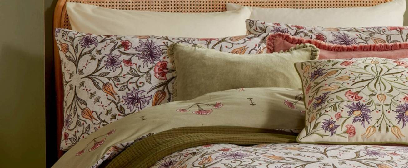 Geometric Duvet Cover Sets