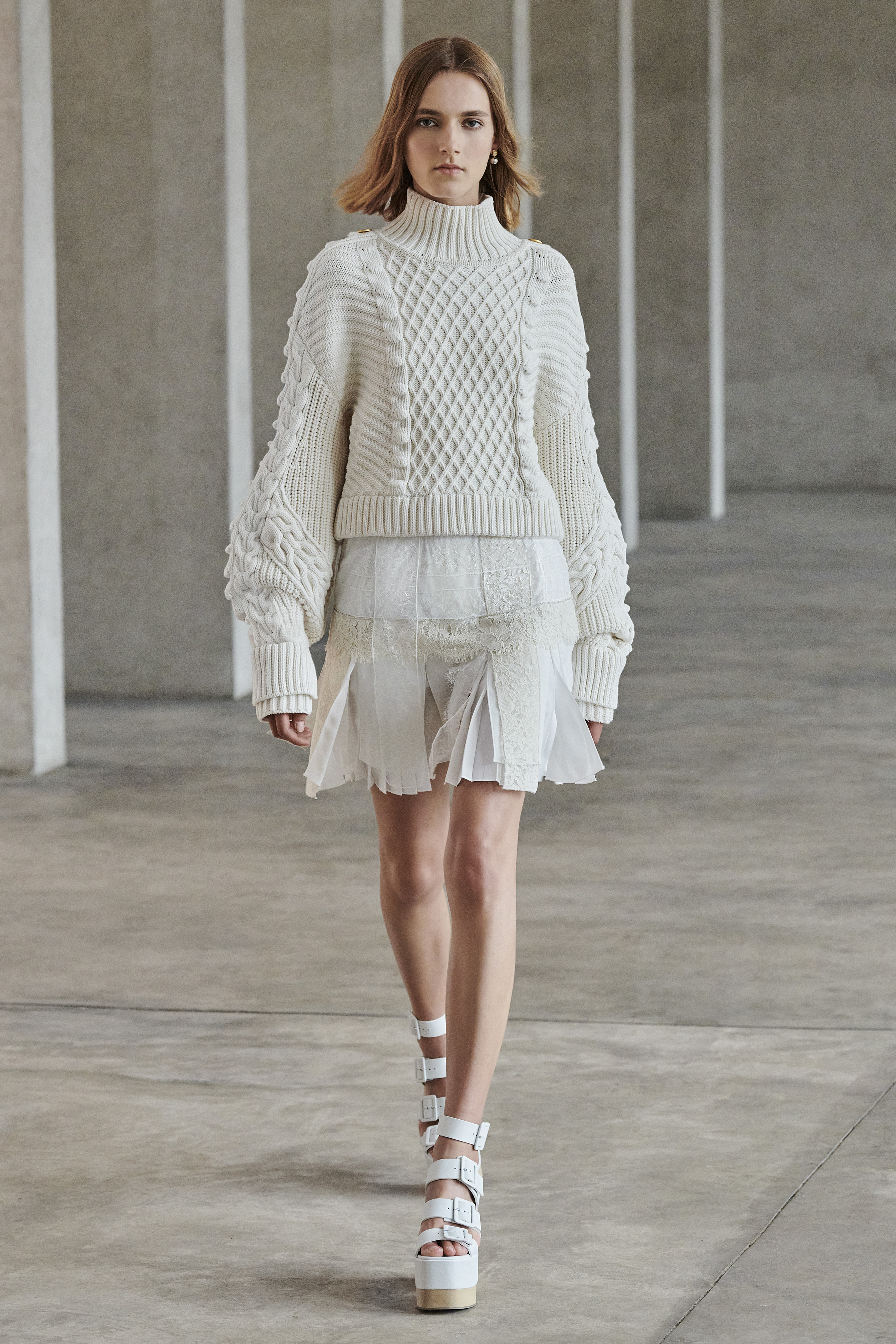 Pre-Spring 2023 image 9