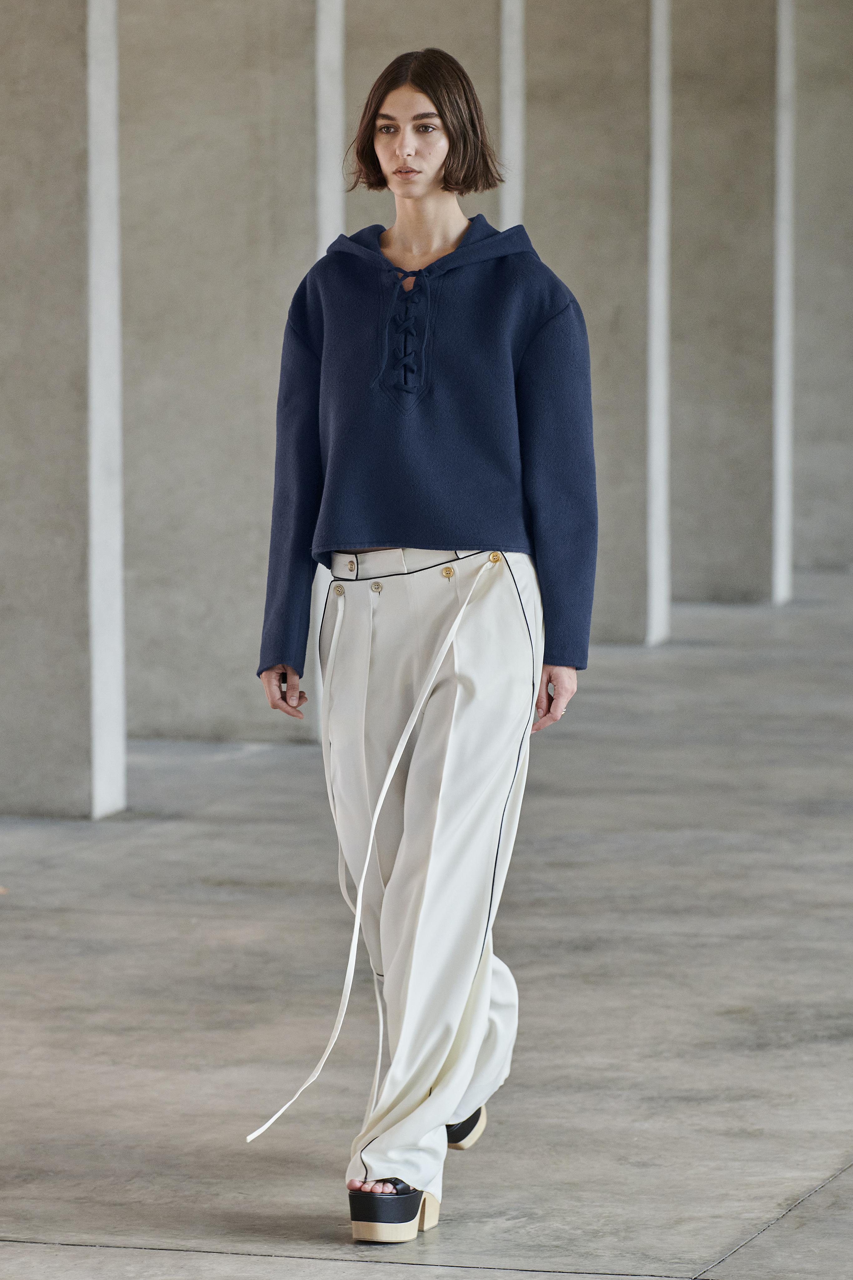 Pre-Spring 2023 image 20