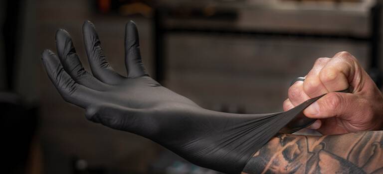 Latex and Nitrile Disposable Tattoo Gloves