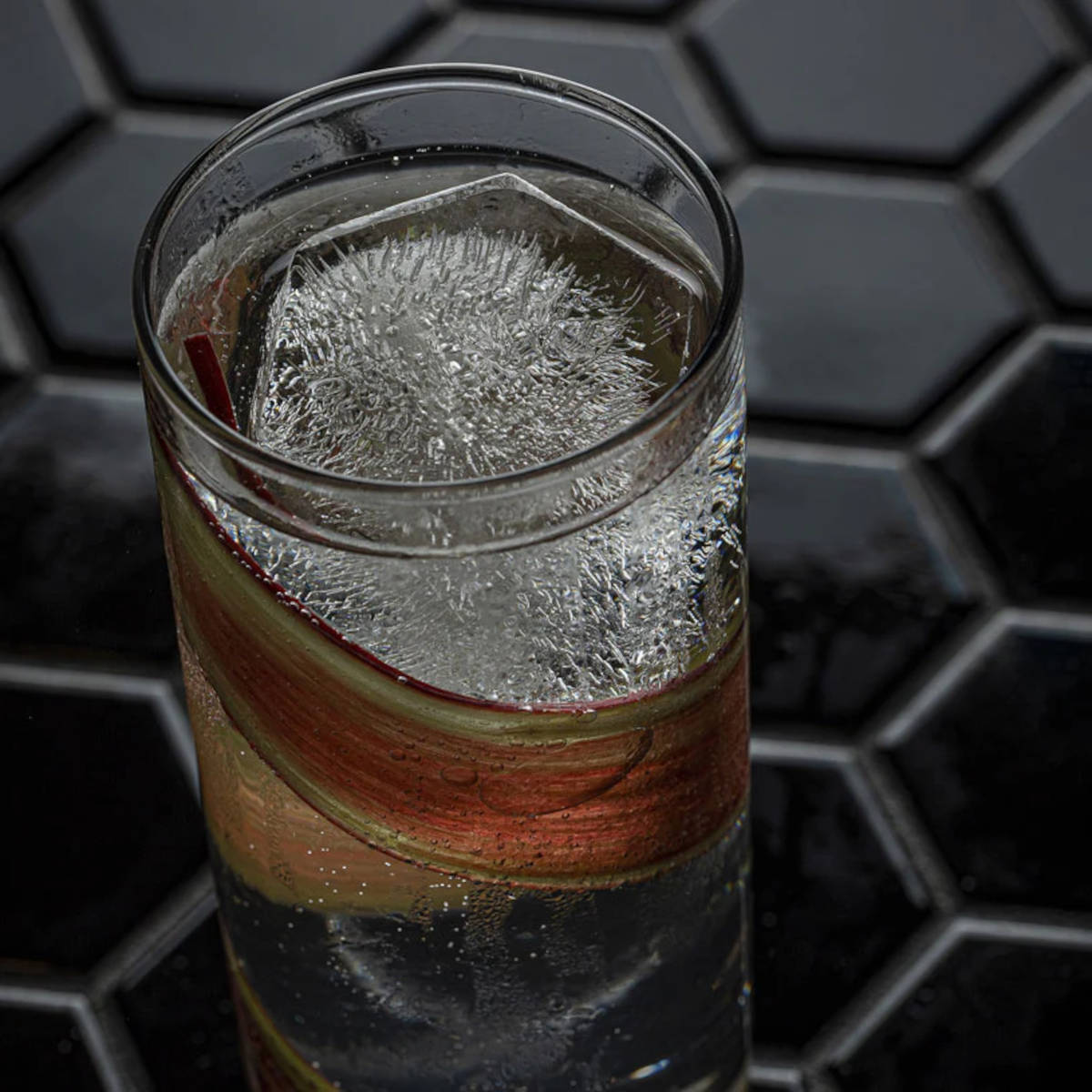 Ice Moulds &<br>Whisky Rocks