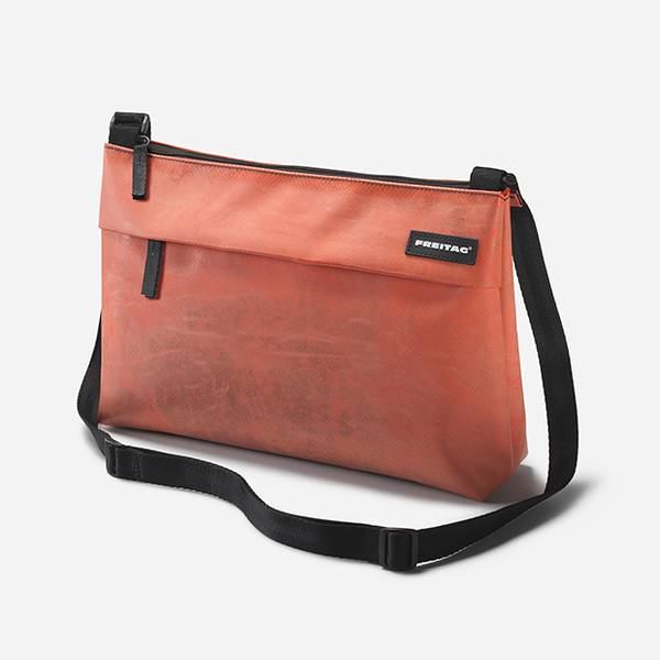 Freitag Taschen Nachhaltige Unikate aus LKWPlanen