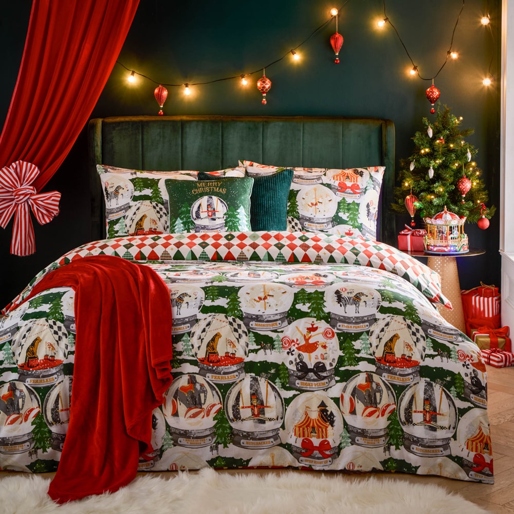 bedding. Christmas