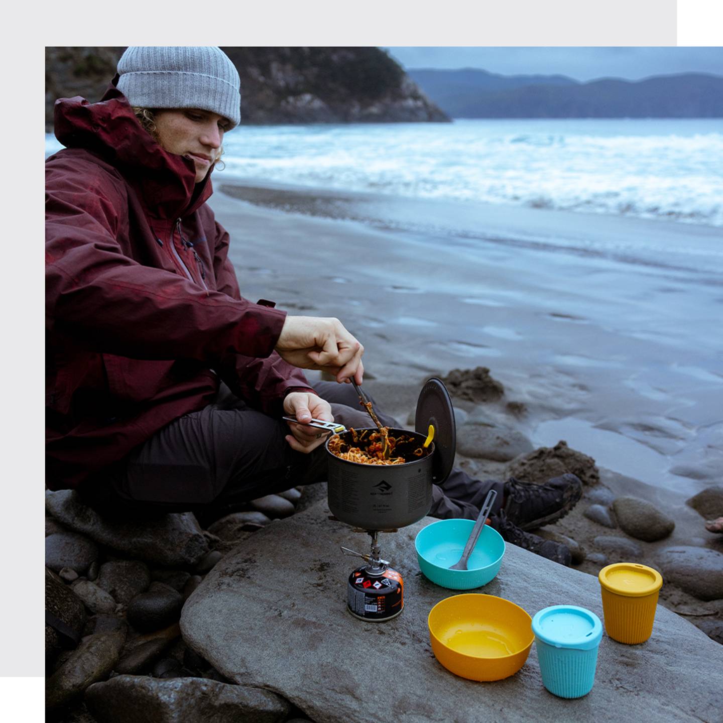 Camping Cookware & Dinnerware