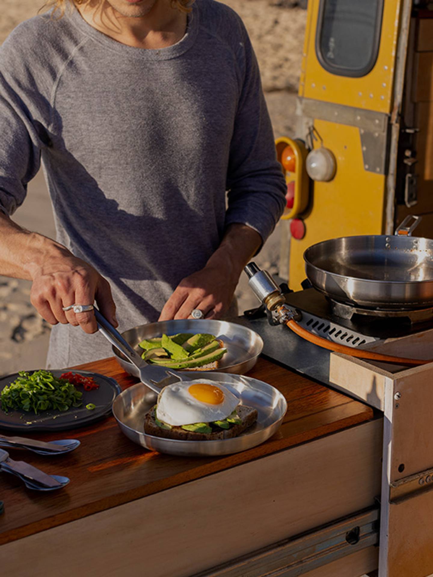 DETOUR STAINLESS STEEL CAMP KITCHEN