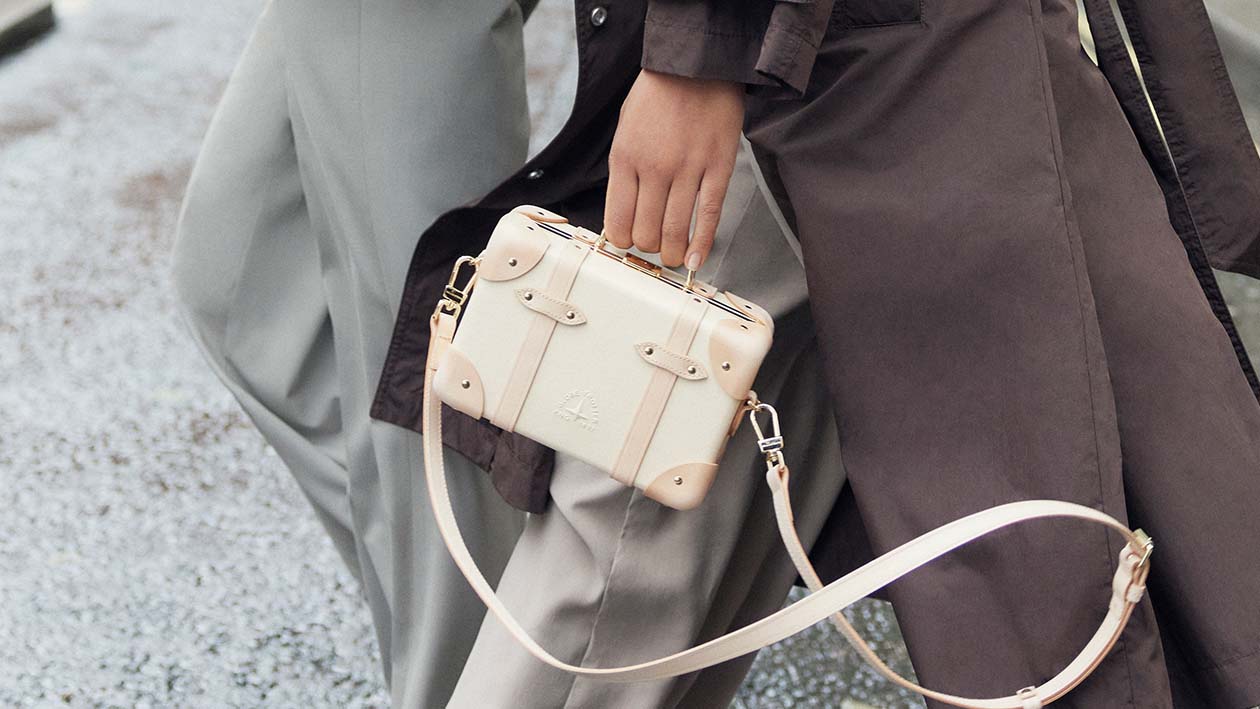 Sophisticated Satchel & store Car Holder