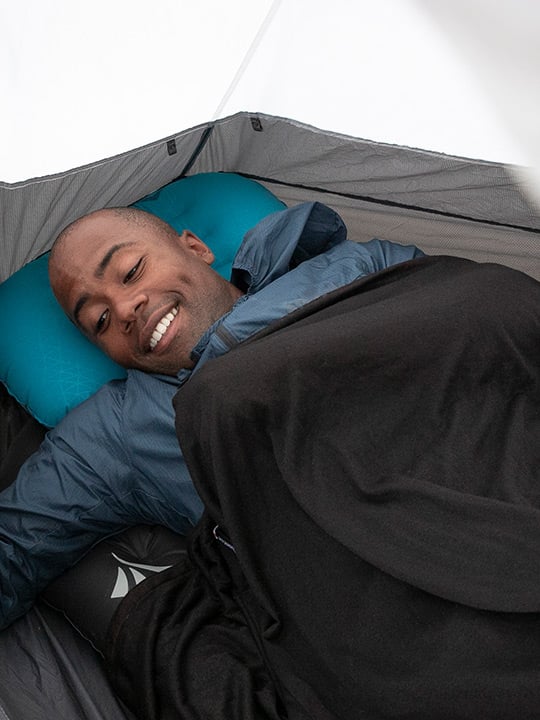 The Best Sleeping Bag Liners in 2023 (and Why You Need One) - Cool of the  Wild
