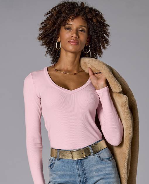 models wearing light pink v-neck longsleeve top