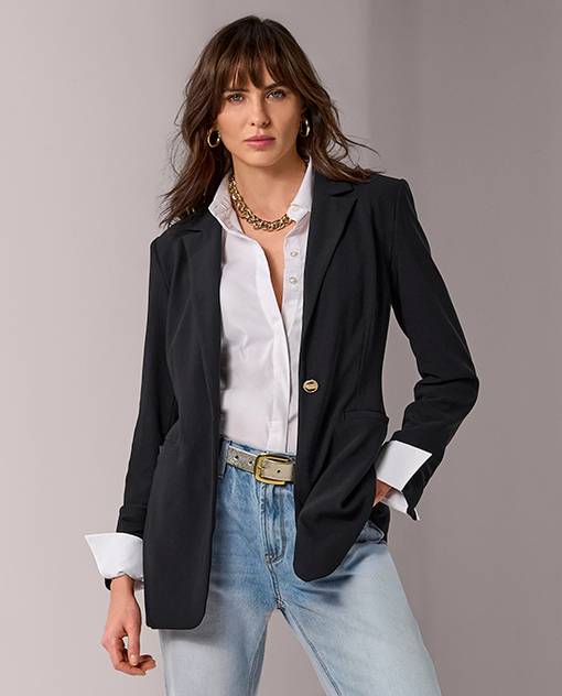 models wearing black blazer