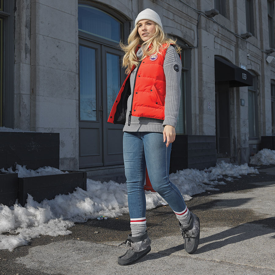 manitobah mukluks shoes