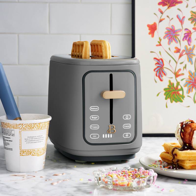 2-Slice Toaster with Touch-Activated Display – Beautiful™