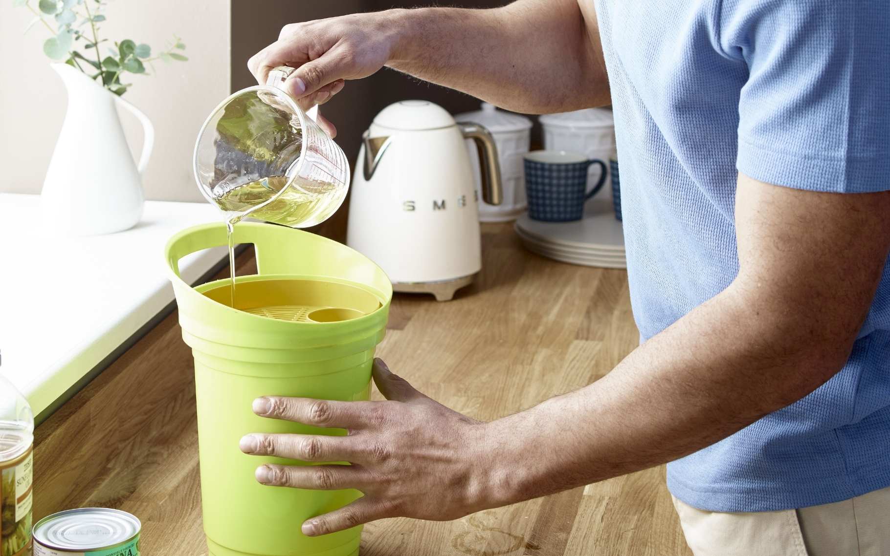3 Litre Cooking Oil Recycling Container in situ  EvenGreener