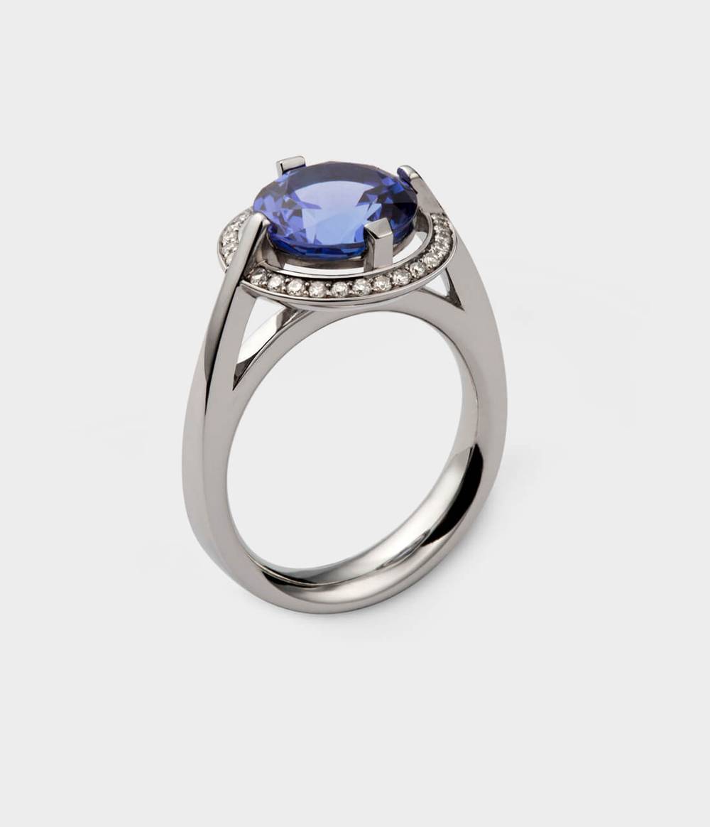 Tsarina Diamond Halo Ring