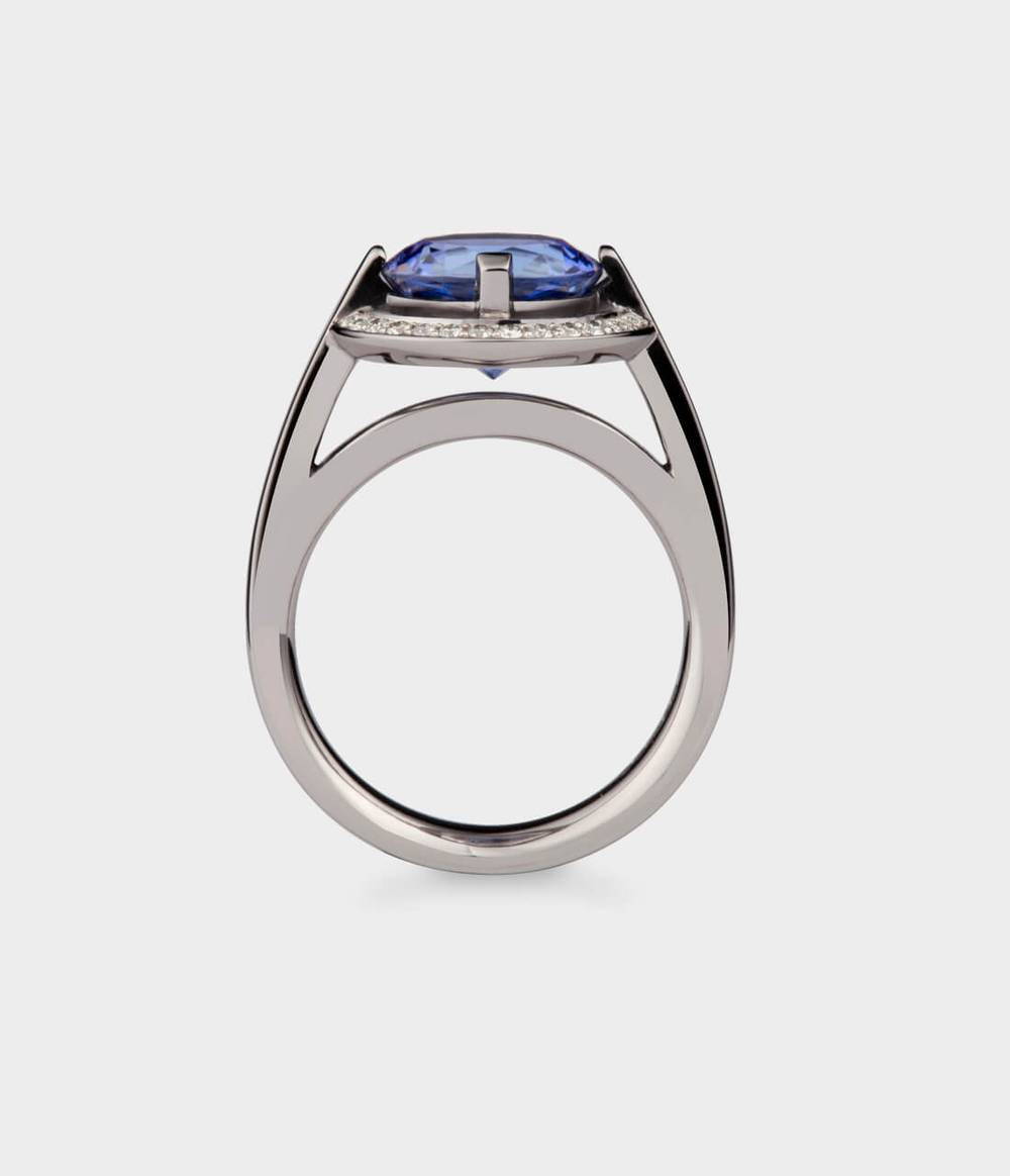 Tsarina Diamond Halo Ring