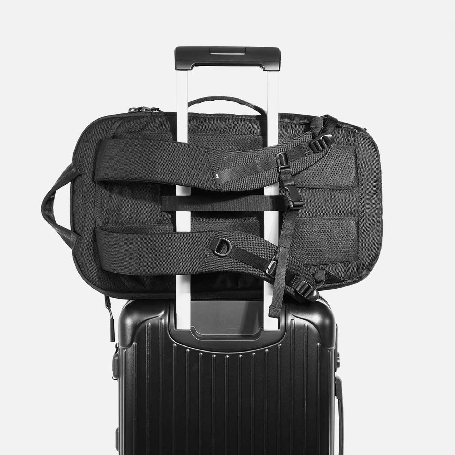 3 way travel duffel backpack anti theft G4Free 45L/60L 3-Way Duffle Gym Bag with Wet Pocket & Shoes Compartment Sports Weekender Overnight Bag International products have separate terms Duffel Pack 3 Aer