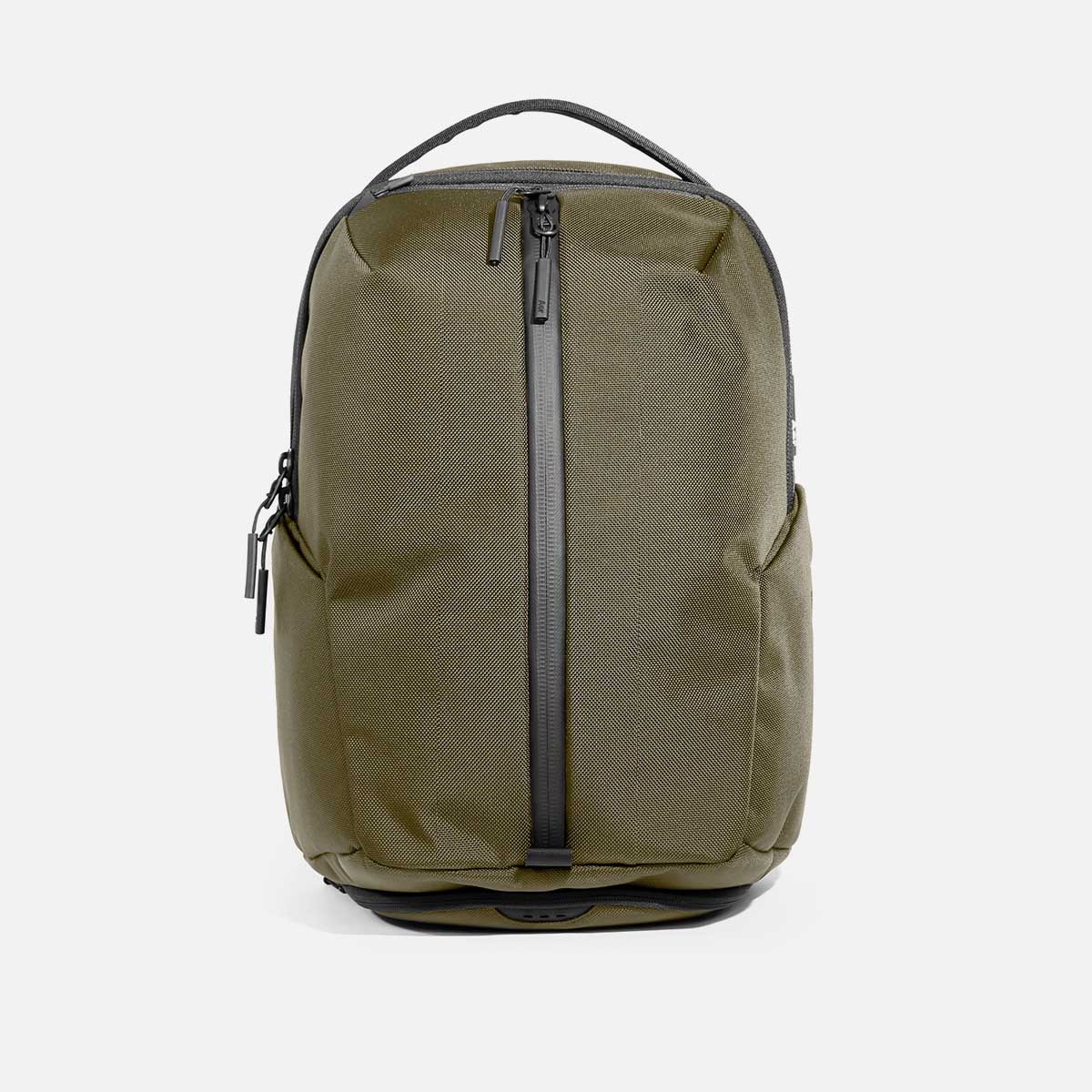 Aer_fitpack3_lifestyle_9.jpeg?