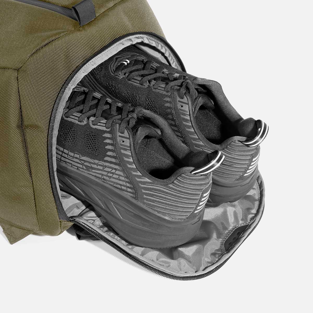 Amazon.co.jp: [エアー] リュック FIT PACK 3 メンズ オリーブ