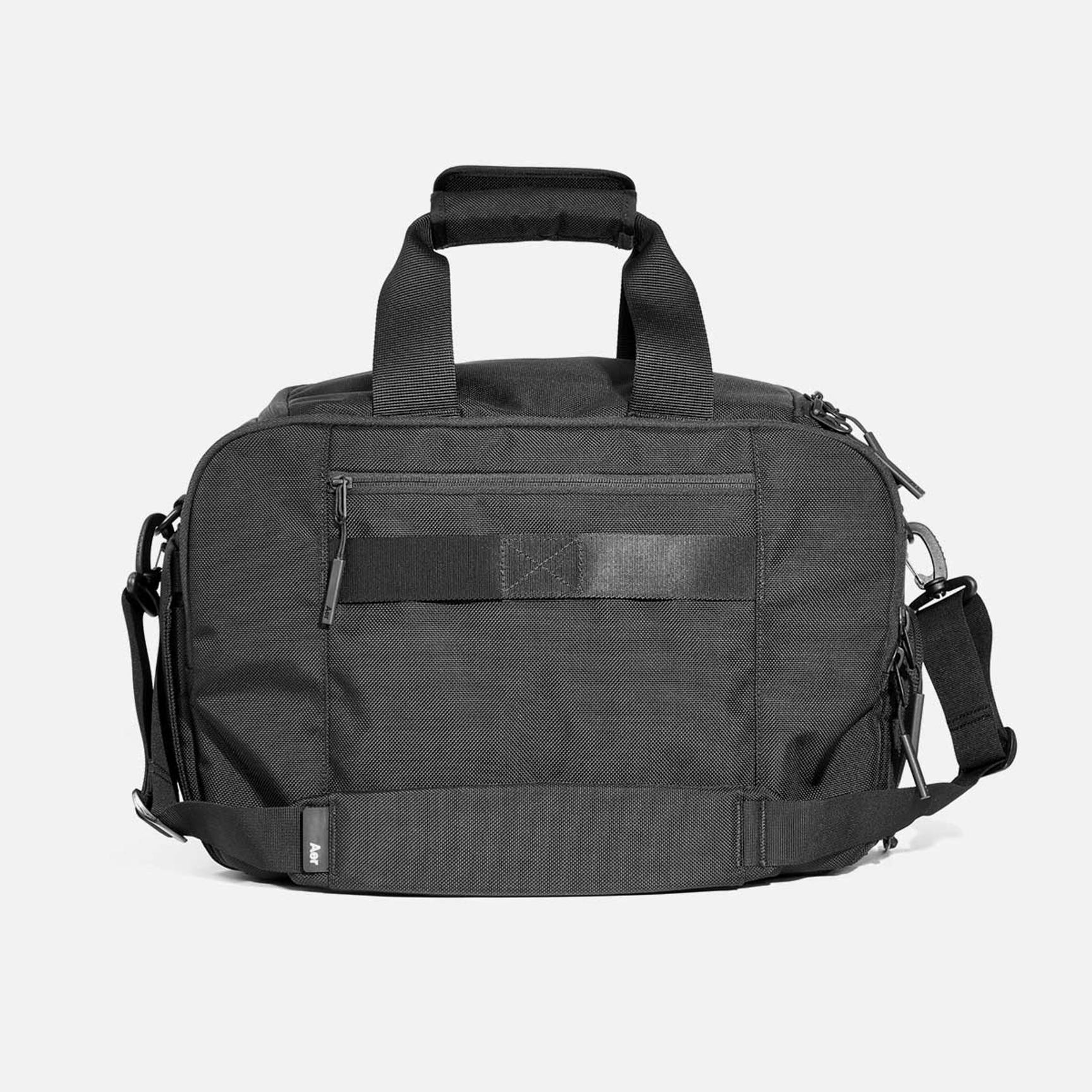 Aer Ventilated Gym Duffel Bag Hit the gym with everything you need