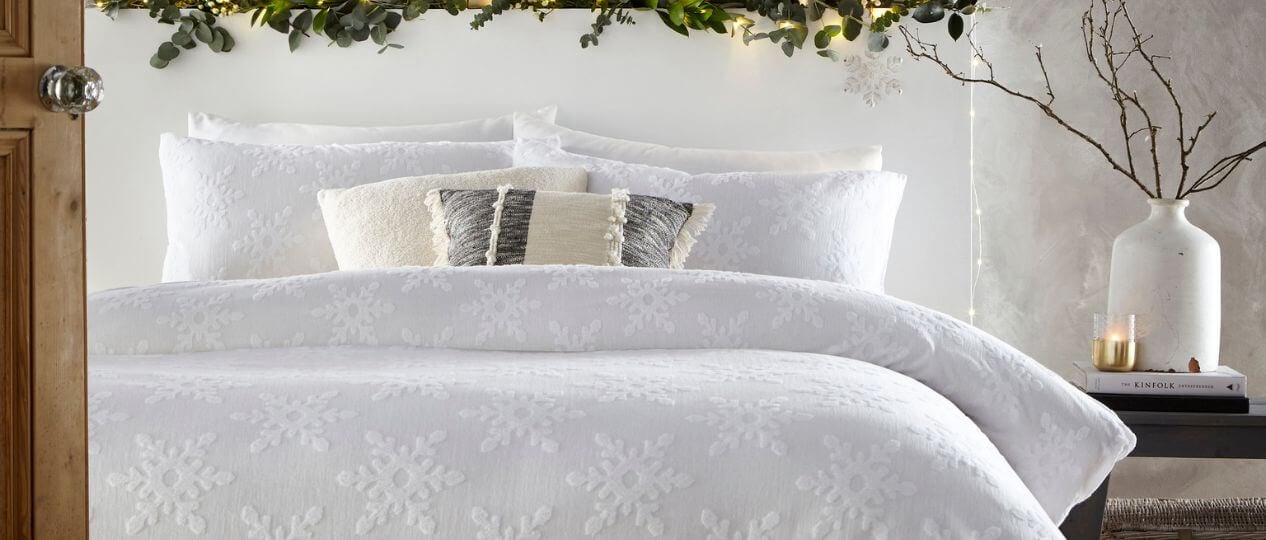 Christmas bedding deals grey