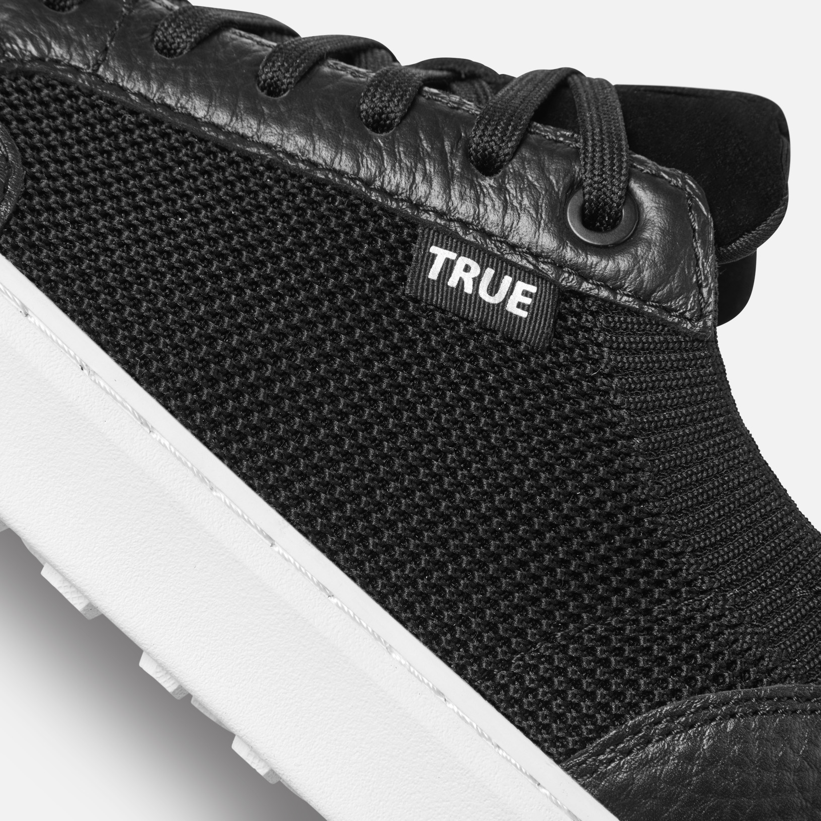 TRUE linkswear™ | Women's FS-02 Mixed Media Lifestyle Golf Shoe